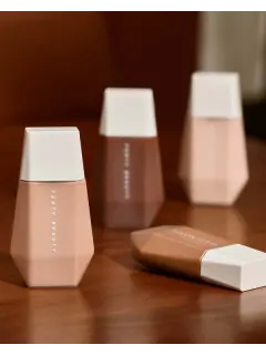 Eaze Drop Blurring Skin Tint Fenty Beauty