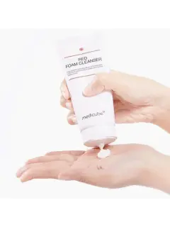 Red Foam Cleanser Medicube 2.webp