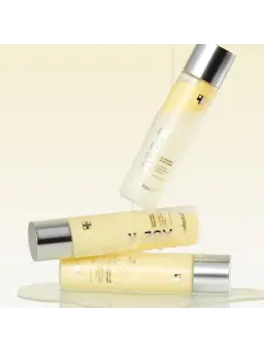 medicube-age-r-glutathione-glow-toner-140ml 3.webp