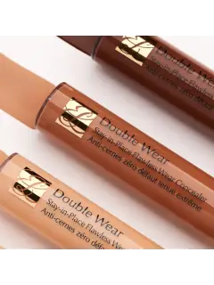 Double Wear Corrector de Larga Duración 2.webp