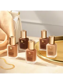 Double Wear SPF10 Estée Lauder 2.webp