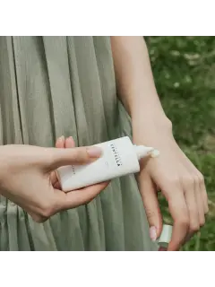 Tea-Trica Soothing Sun Milk Skin1004