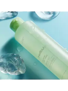 MEDICUBE-Exosome-Cica-Toner-210ml 2.webp