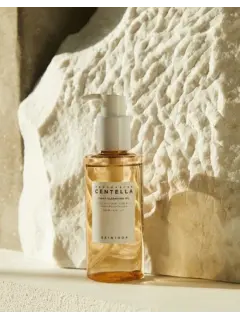Centella Light Cleansing Oil Skin 1004 200ml 1.png