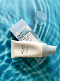 HYALU CICA WATERFIT SUN SERUM 3.jpg