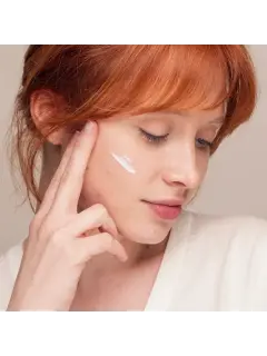 Fotoultra Redness SPF 50 Isdin 2.webp