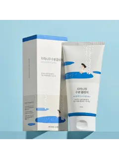 Birch Juice Moisturizing Cleanser Round Lab 3.jpg